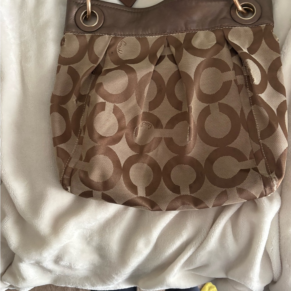 Coach Tan and Brown Signature Shoulder Bag - Picture 2 of 10